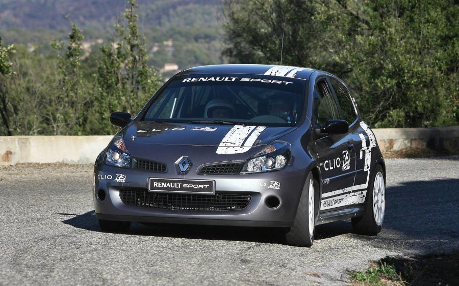  Renault Clio R3 Access 2008 года  (фото 1 из 6)